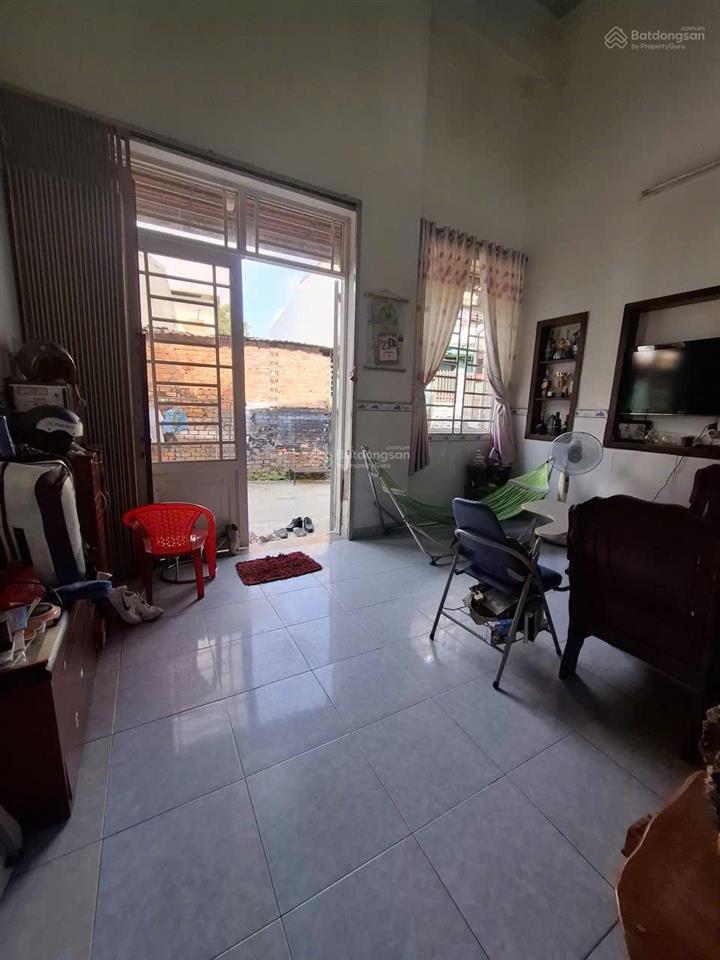Tăng nhơn phú b  hơn 4tỷ  có nhà hxh ngang 5.56m  2 lầu  3pn  vào ở ngay
