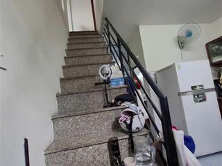 Tăng nhơn phú b  hơn 4tỷ  có nhà hxh ngang 5.56m  2 lầu  3pn  vào ở ngay