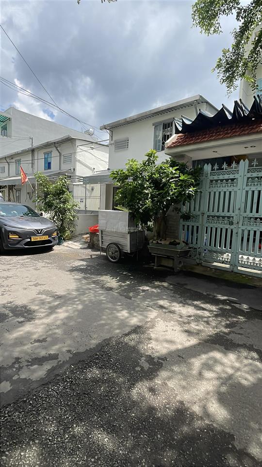 Phước long b  nhà mặt tiền 113m2  9.8tỷ. đường ô tô tránh  kinh doanh buôn bán