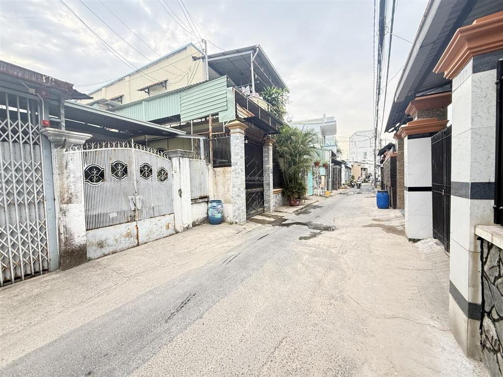 Tam phú  nhà 121m2  5.5tỷ, ở & đầu tư. hxh đỗ cửa  ngang 4.7m  2 lầu đúc