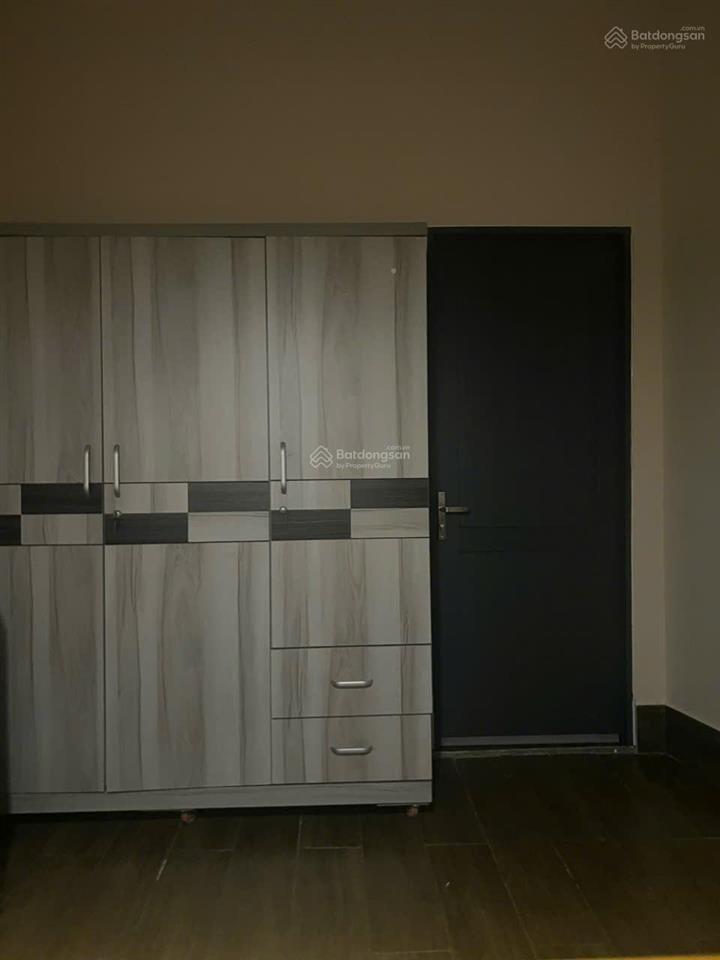 Tăng nhơn phú a  đường 8m kd  chỉ 5 tỷ. nhà 2 lầu  50m2  mua ở & kinh doanh.