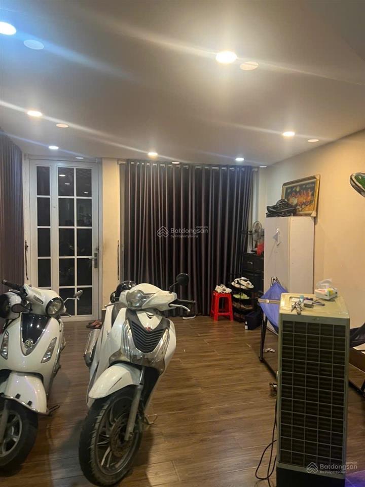 Tăng nhơn phú a  đường 8m kd  chỉ 5 tỷ. nhà 2 lầu  50m2  mua ở & kinh doanh.