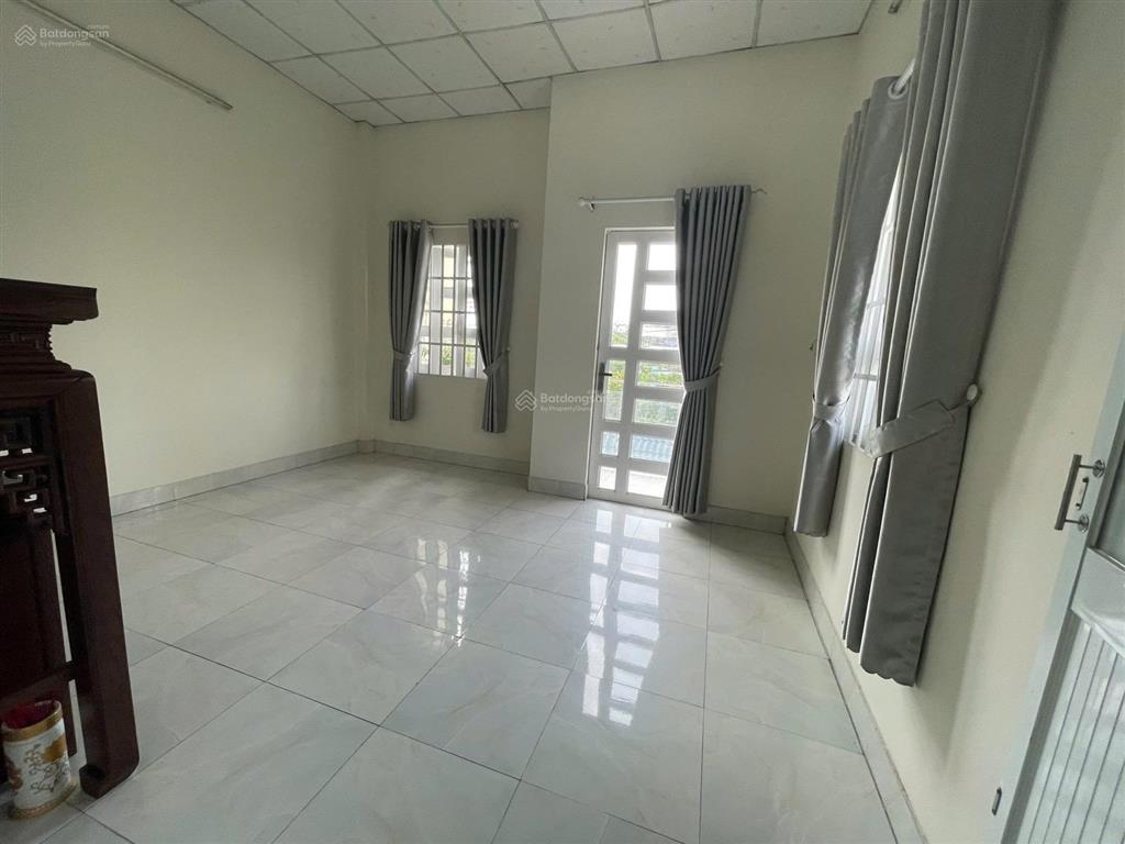 7.5tỷ  nhà mt đường sốhoàng hữu nam 105m2 ngang 5m  2 lầu mới  3pn.
