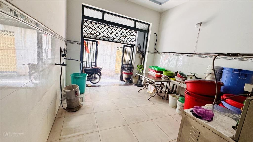 Linh xuân chỉ 3.7tỷ  nhà 68m2  3tấm sẵn 4pn hxh  gần trường học.