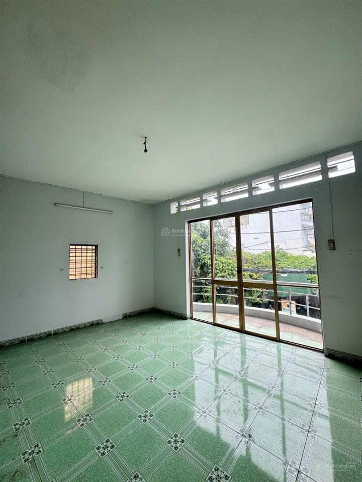 Mặt tiền trường thọ  9.2 tỷ  90m2  2 lầu. ngang 5.4m  4pn  kinh doanh sầm uất.