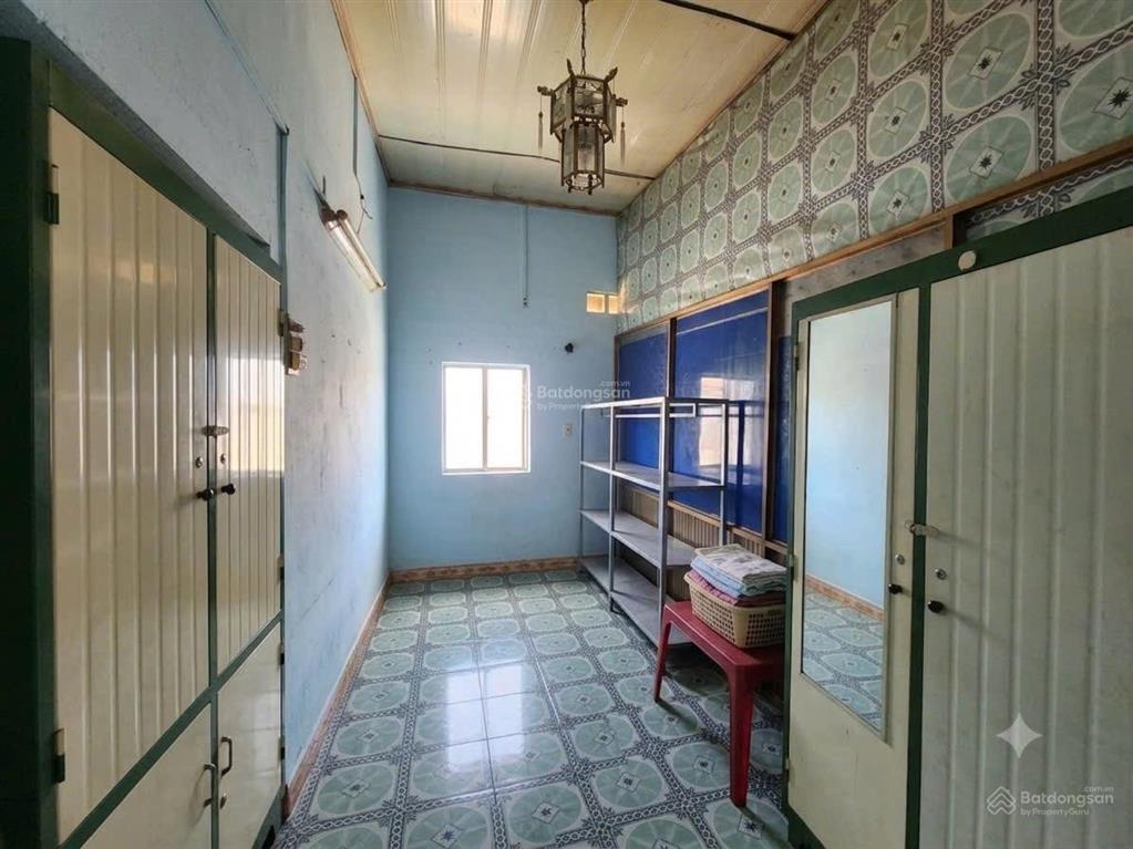 Nhà mt đường 475  giá 4,4 tỷ  47m2 2 lầu  2pn  ở & kinh doanh buôn bán