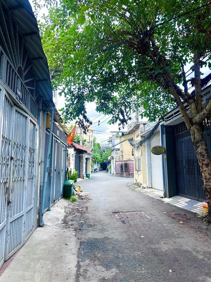 Nhà mt linh chiểu, mà giá chưa tới 4 tỷ mà có sẵn nhà, chỉ việc ở & kinh doanh.