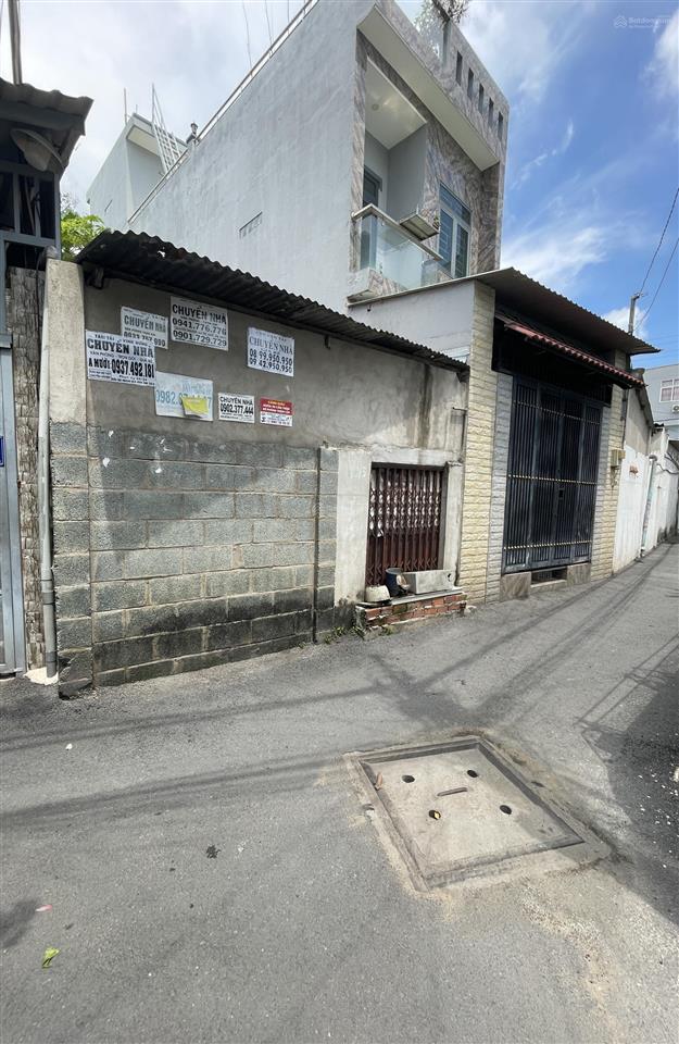 Sát đường nam hoà  5,5 tỷ  74m2 đất hẻm xe hơi lô đất đẹp 2 mặt tiền, 1 mặt đường 440  pla