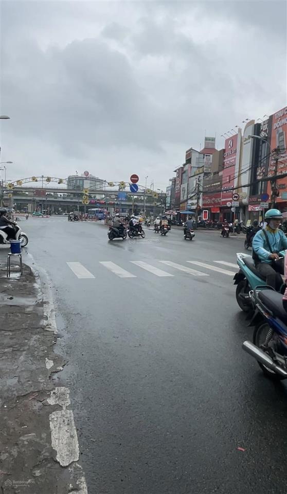 Mặt tiền tân lập  3 lầu 40.4m2, 6.95tỷ cách lê văn việt 100m  ngã 4 thủ đức 500m