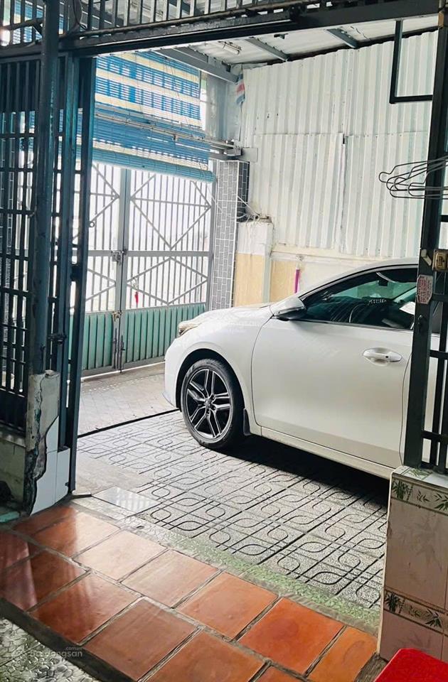 Linh trung  107m2  chỉ 5 tỷ 65. gần trường tiểu học hoàng diệu. hẻm ô tô