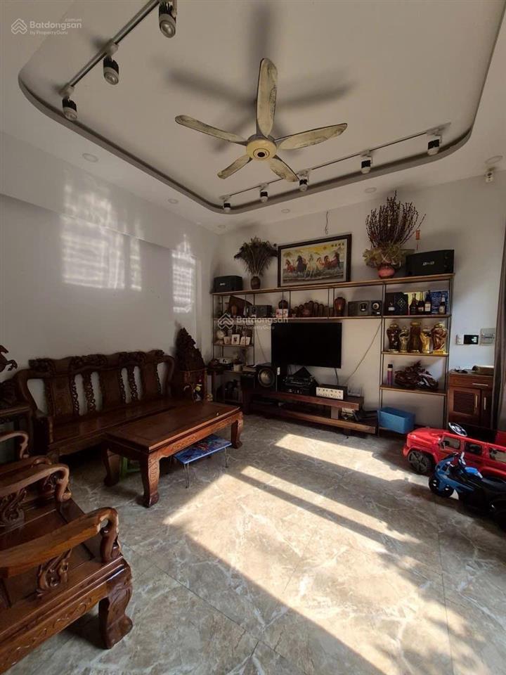 Tăng nhơn phú  3 lầu  97m2  7 tỷ hơn ngang 7.4m  ô tô tránh  3pn master.