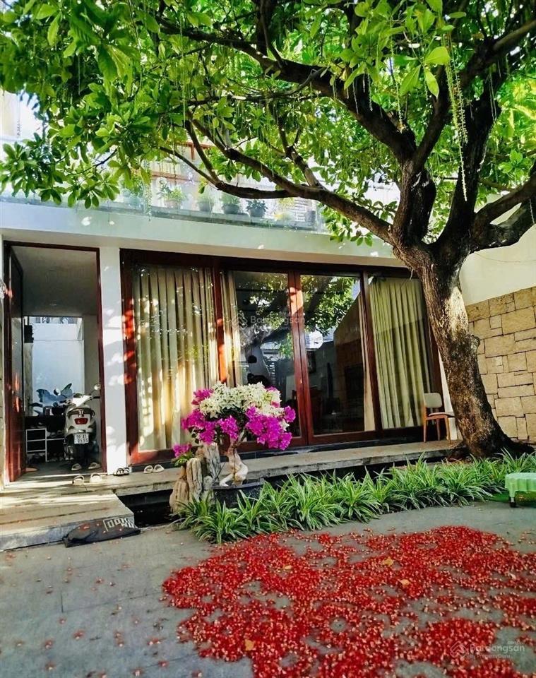 Lê văn việt  giá cũ 21 tỷ  mới 16 tỷ villa 3 tầng  185m2  thiết kế sang trọng