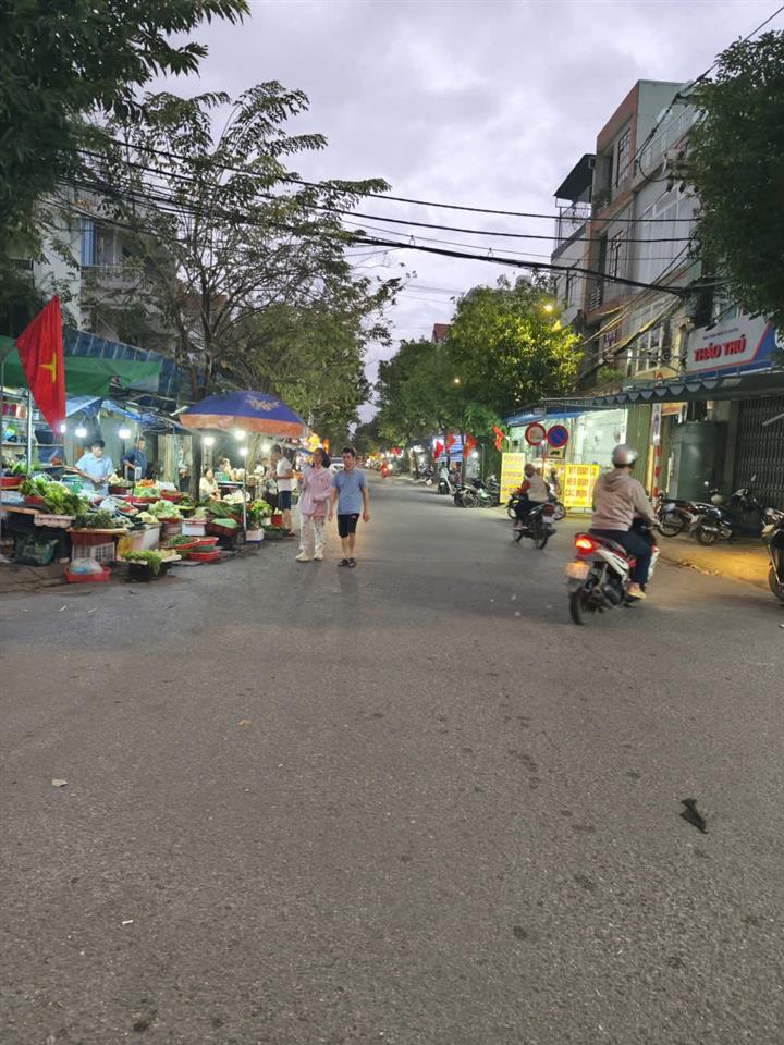 ► MT đường 7.5m Thanh Khê, gần Lê Trọng Tấn, 60m2 ngang 6m, 3 mê đúc cứng đẹp, 5.xx tỷ