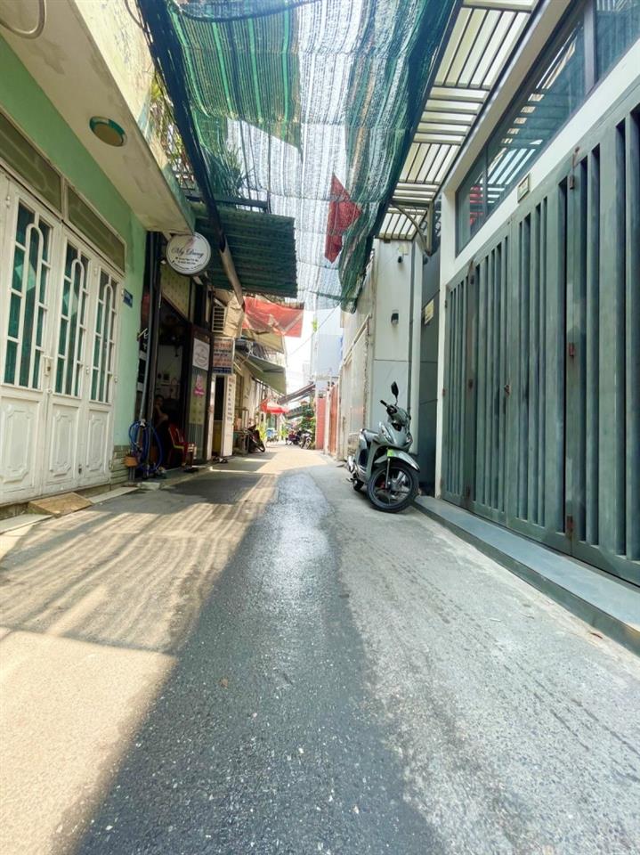 ► Kiệt 3.5m gần MT Hoàng Diệu, 31m2, 3.5 tầng đúc, 3PN, 3WC, sân thượng, 3.65 tỷ