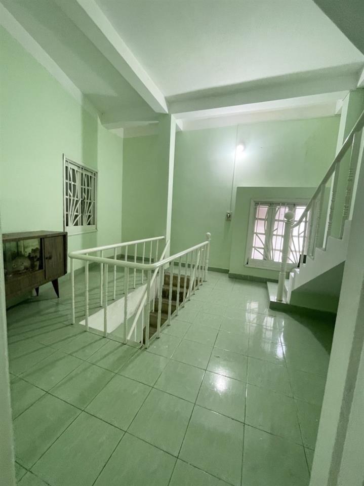 ► Kiệt 3.5m gần MT Hoàng Diệu, 31m2, 3.5 tầng đúc, 3PN, 3WC, sân thượng, 3.65 tỷ