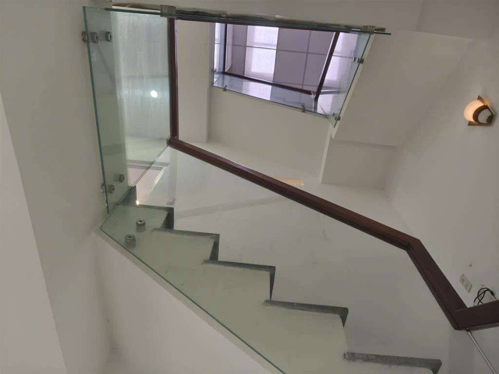 ►Sập Hầm, Góc K Hoàng Diệu, 50m2, 3 tầng thoáng, 3PN khép kín, sân thượng sau - trước,