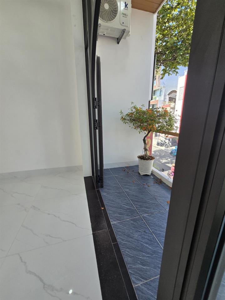 ► MT Hoàng Diệu 2 chiều, 77m2, 2 mặt thoáng, 3 tầng đẹp, 7PN, kinh doanh cực ngon, Giảm