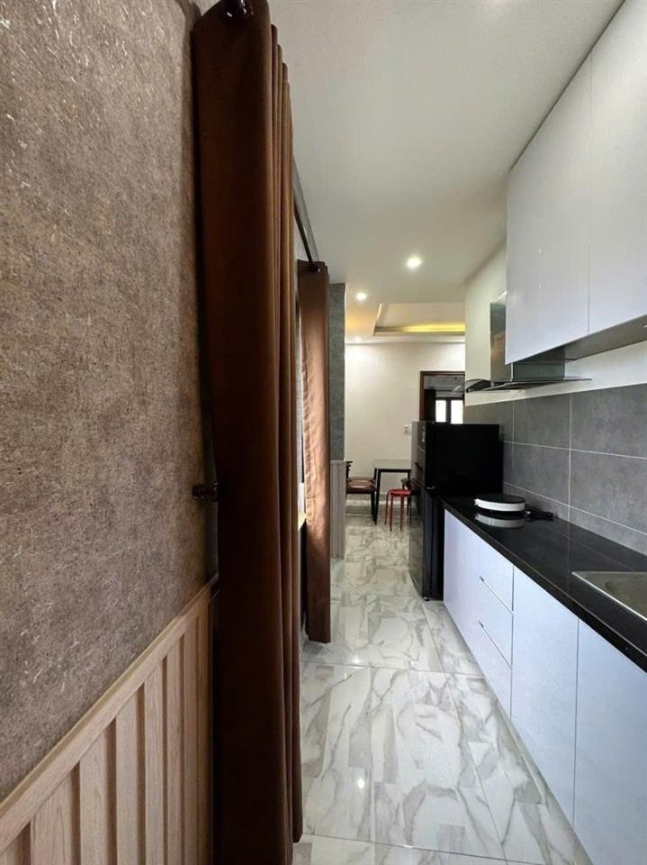 ► 4 tầng, hiện đại, thang máy, thu 50tr/tháng, 30n ra MT Điện Biên Phủ, 124m2, 8.x tỷ