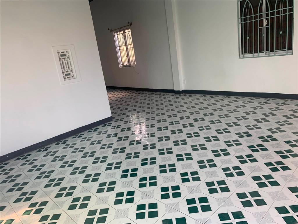 ► 4.1 tỷ Kiệt gần Lê Duẩn, 78m2, ngang hơn 6m, 2.5 tầng kiên cố, 3PN, giảm sâu 700tr
