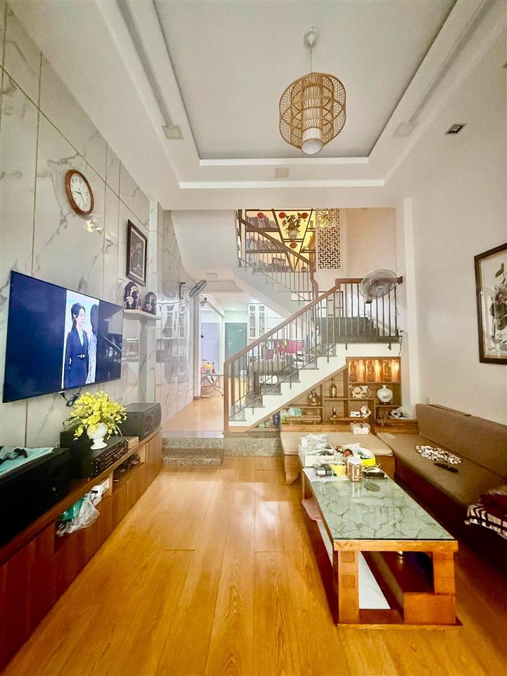 ► Sát Mặt Tiền Nguyễn Thành Hãn, 72m2, 2 tầng 3PN, 5.x tỷ