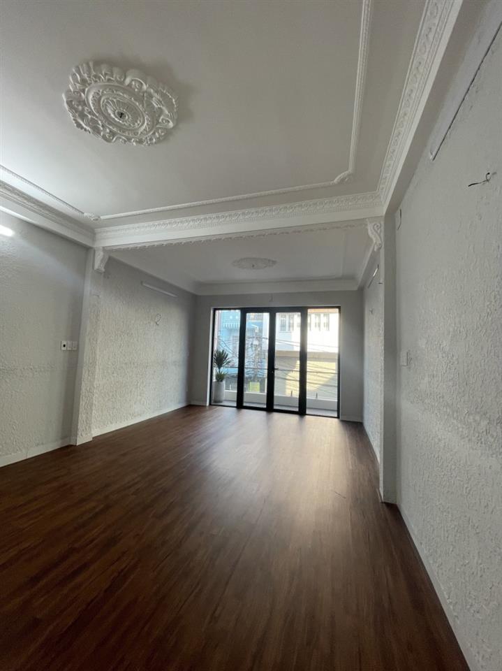 ► MT Huỳnh Thúc Kháng, Phố Ẩm Thực sát Cầu Rồng, 70m2, 4 tầng, 7 Phòng KD, giảm Sâu 1 tỷ