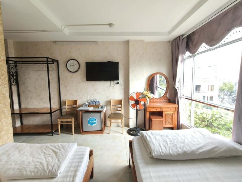 ► KS MT Ông Ích Khiêm, 111m2, 5 tầng, 20 phòng doanh thu 200tr/th, 19.xx tỷ