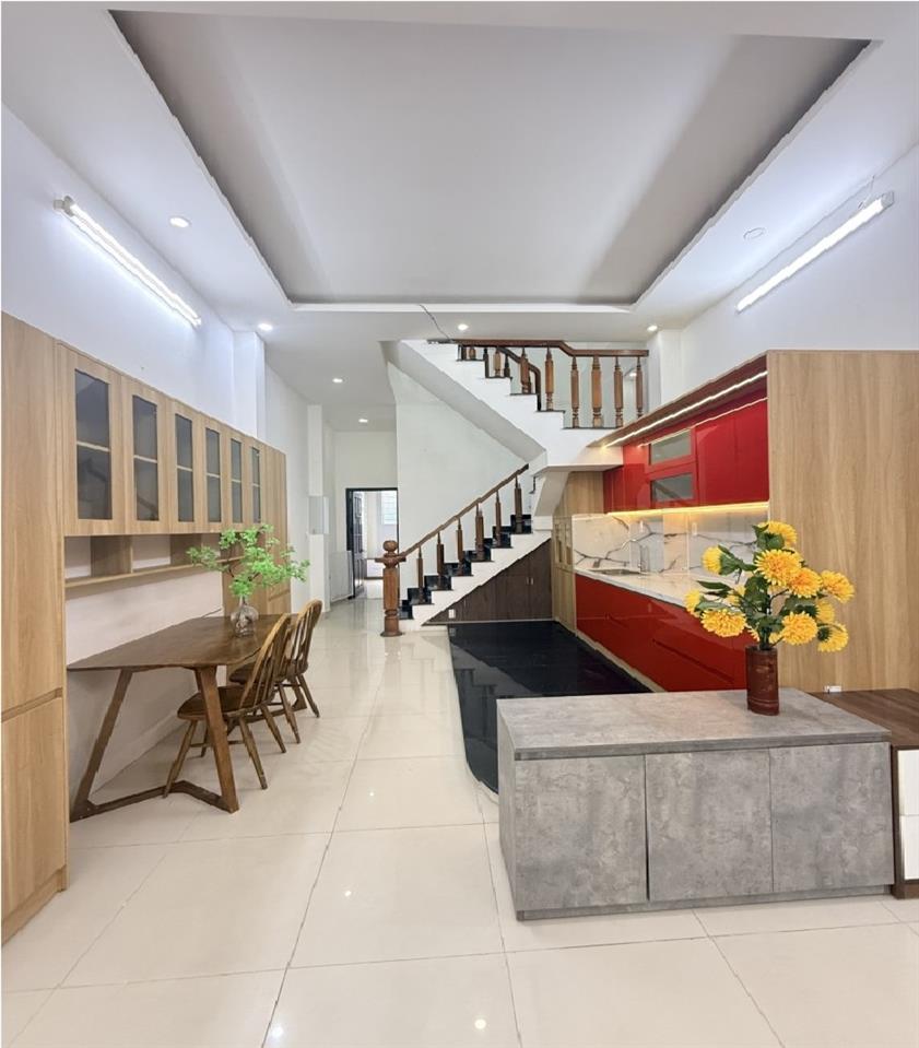 ► K3m Gần MT Trần Huy Liệu, 75m2, 2 tầng, 3PN, sân rộng, hơn 3 tỷ