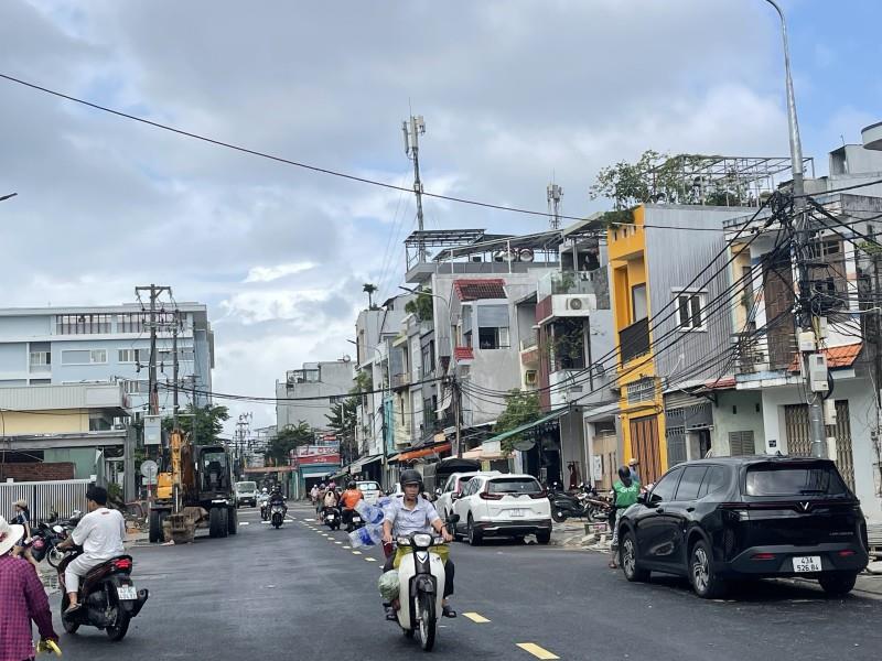► MT Đường 10.5m gần Lê Đình Lý, 43m2, 2 tầng, Kinh doanh tốt.