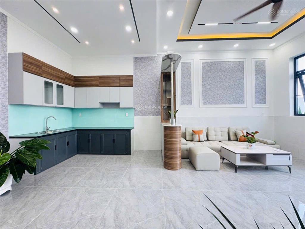 Vì muốn về quê phụng dưỡng cha mẹ bán lại căn nhà tâm huyết 120m2 giá 1ty850 có thương lượng