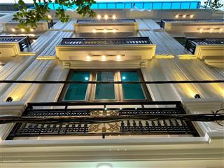 Bán nhà 5t x 33m2. ô tô đỗ đầu nhà. full đầy đủ nội thất. gần trường sư phạm td thể thao giá 2,98tỷ