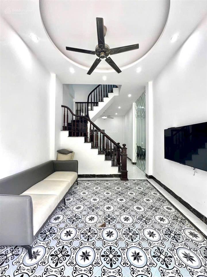 Bán nhà 4tx45m2. full nội thất ngõ thông ôtô qua. cách đại học phenikaa 1,5km.  0985 343 ***