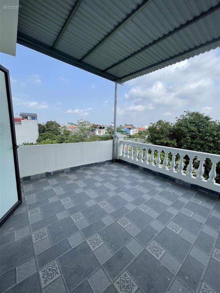 Bán nhà riêng 4 tầng 40m2. oto đỗ đầu ngõ. có sân thượng trước sau rộng thoáng. gần quốc lộ 6