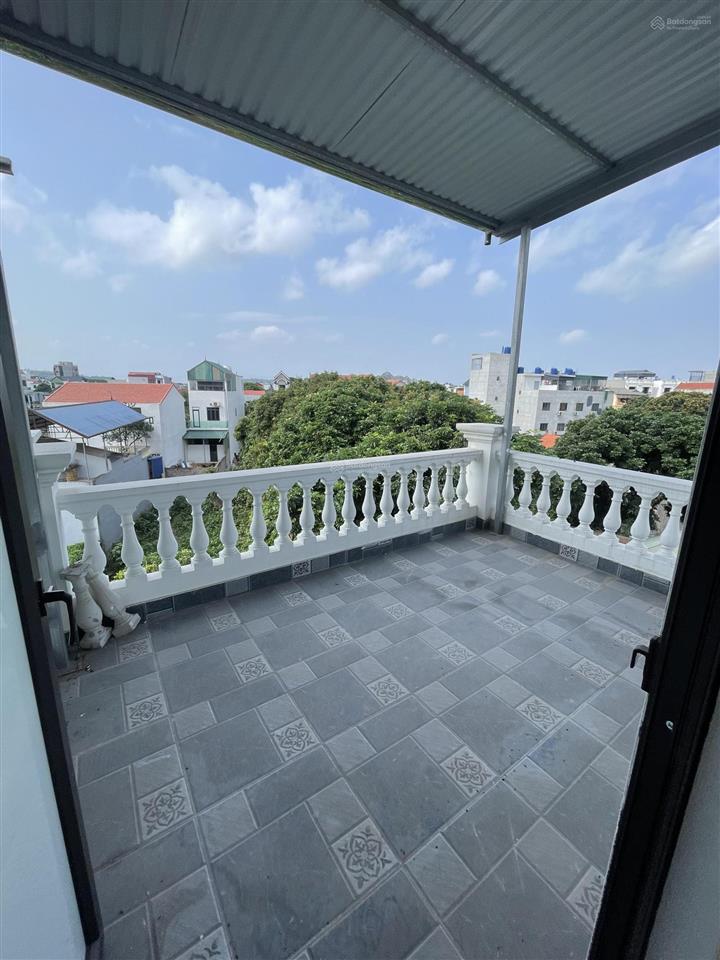 Bán nhà riêng 4 tầng 40m2. oto đỗ đầu ngõ. có sân thượng trước sau rộng thoáng. gần quốc lộ 6