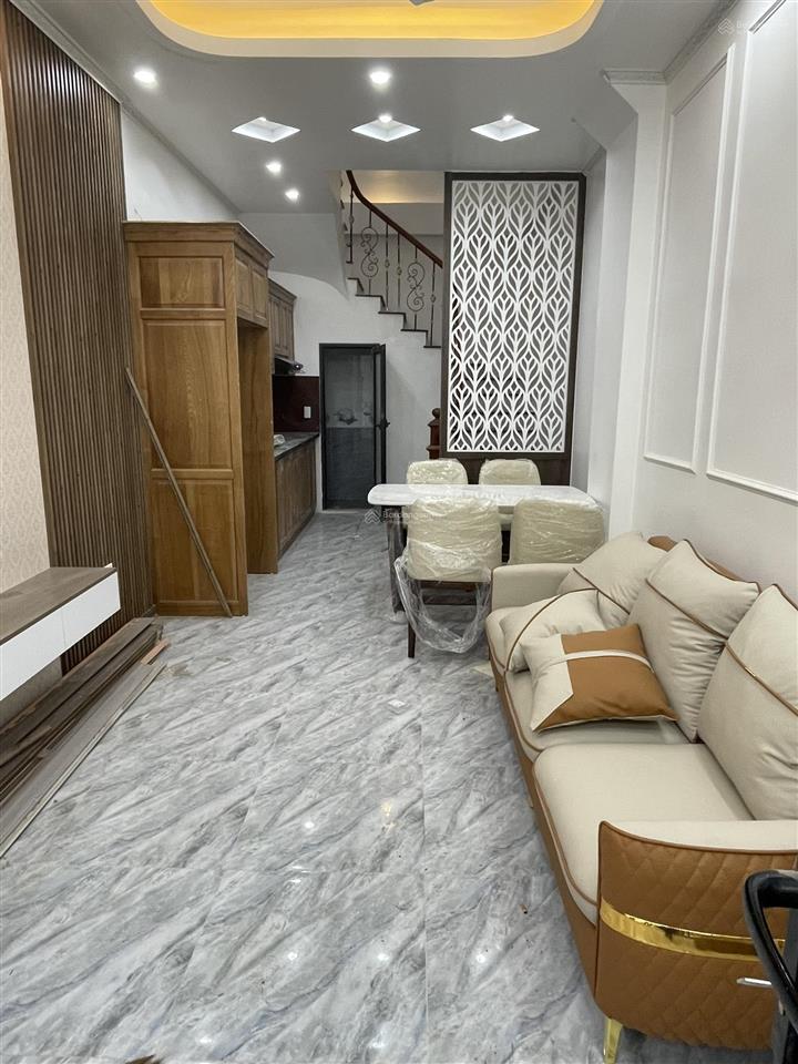 Siêu hot nhà riêng 4 tầng 45m2. giáp đh phenikaa, mặt ngõ thông ô tô qua, full đầy đủ nội thất