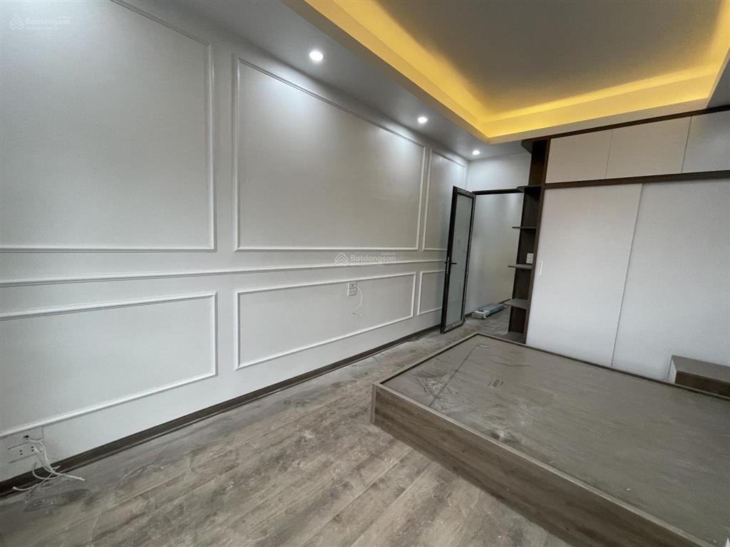 Siêu hot nhà riêng 4 tầng 45m2. giáp đh phenikaa, mặt ngõ thông ô tô qua, full đầy đủ nội thất