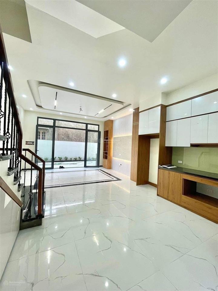Bán nhà 5tx34m2. full nội thất, ngõ thông ôtô vào nhà. kinh doanh nhỏ. gần ngay trường tdt thao