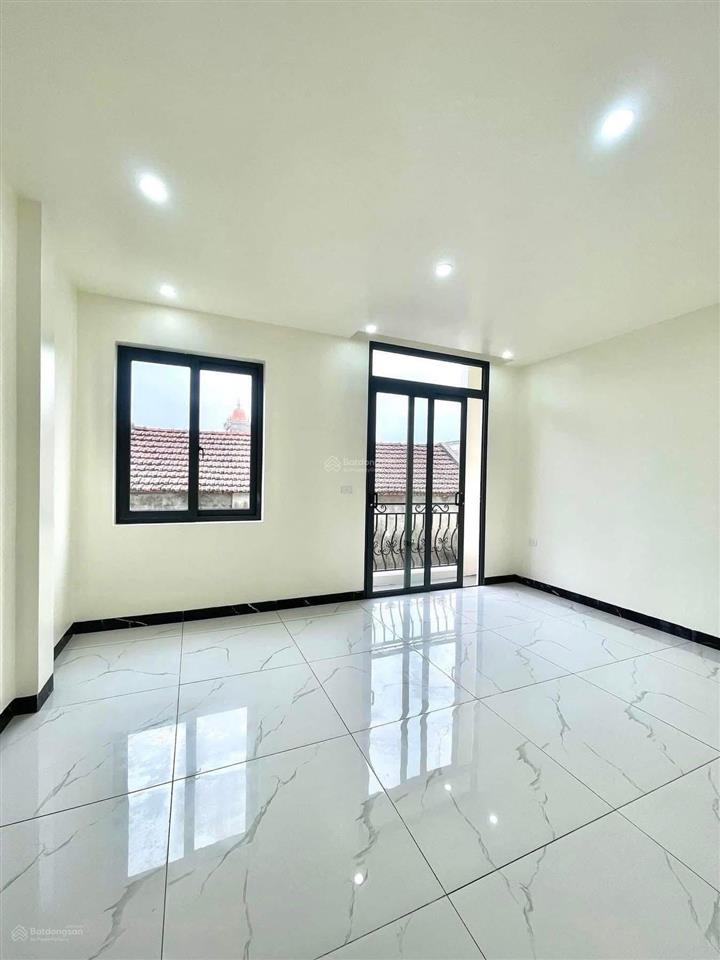 Bán nhà 5tx34m2. full nội thất, ngõ thông ôtô vào nhà. kinh doanh nhỏ. gần ngay trường tdt thao