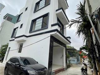 Đại hạ giá. nhà 4t x 40m2. gần ql6 có sân cổng riêng để xe. xung quanh tiện ích. giá chỉ 2,5 tỷ ctl