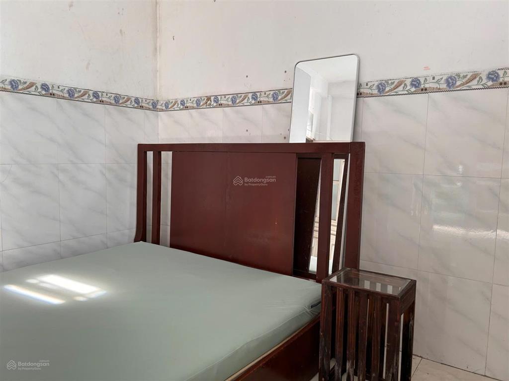Cho thuê phòng ban công rộng 35m full nt máy giặt riêng kế bên sân bay giá quá rẻ