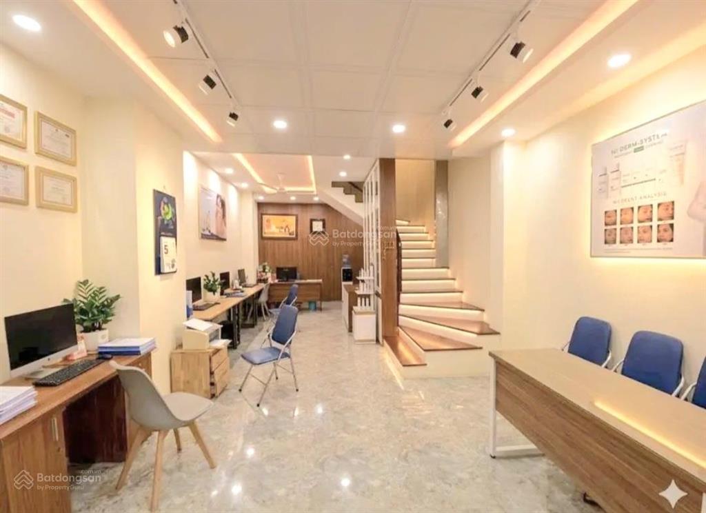 Văn phú chỉ 18,5 tỷ liền kề nhà đẹp 70m² x 5 tầng ngay tháp đồng hồ văn phú