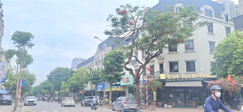 Cơ hội vàng chỉ 20.3 tỷ liền kề la casta văn phú 78m2  mặt phố  2 mặt tiền  chủ cần bán gấp