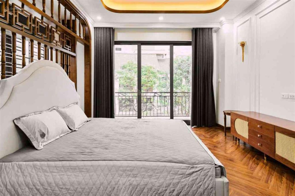 Geleximco lô góc biệt thự nv đẹp long lanh, vị trí đỉnh, 120m2, 26,5 tỷ, chủ cần bán nhanh