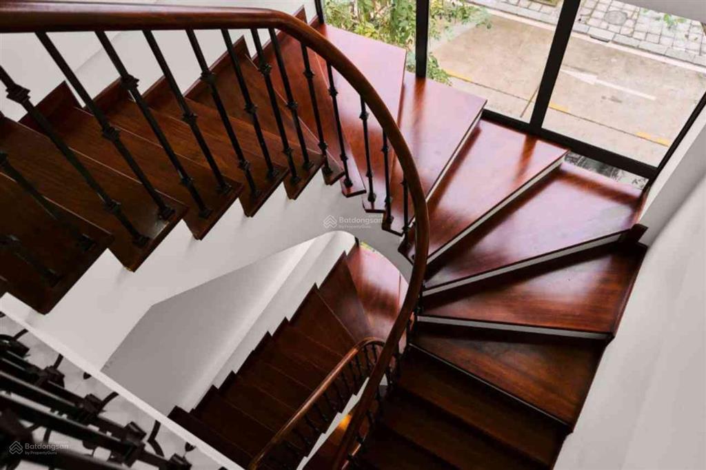 Geleximco lô góc biệt thự nv đẹp long lanh, vị trí đỉnh, 120m2, 26,5 tỷ, chủ cần bán nhanh