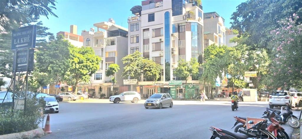 Bán nhà lk kđt văn khê | 50m2 x 4 tầng | 13,6 tỷ | chủ cần bán nhanh giá hiếm