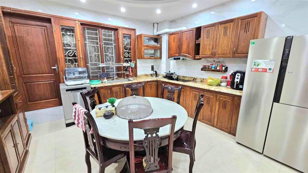 Bán nhà liền kề kđt văn phú hà đông, 90m2 x 5 tầng thang máy, view vườn hoa, 20,75 tỷ