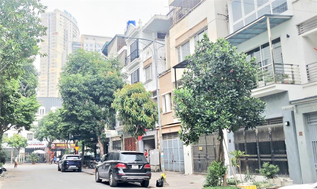 Chỉ 16.tỷ sở hữu liền kề 70m2 ngay tháp đồng hồ văn phú  chủ cần bán nhanh