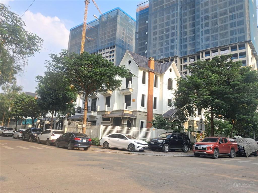Bán biệt thự geleximco khu c | 260m2 | mặt tiền 13m | 53 tỷ | chủ cần bán nhanh