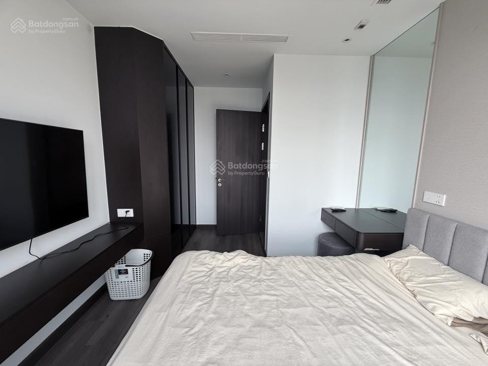 Bán cc cao cấp lô góc, 2pn 2vs dt 75m2, the gloria by silk path, 8 nguyên hồng, giá 12.8 tỷ