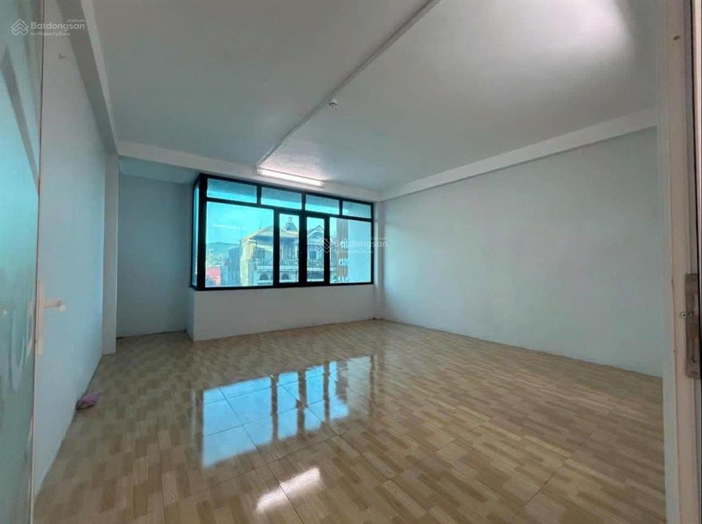 Bán nhà mặt phố quang trung, tp uông bí, dt 185m2 mt 6.6m, kinh doanh, 16.4 tỷ