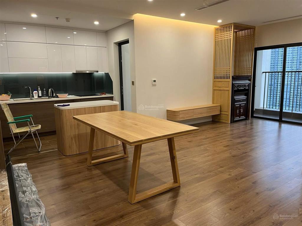 Bán căn cc hoàng thành pearl, 3pn 2vs, dt 110m2, căn góc, tầng trung, slot ô tô, cạnh vin, 10.15 tỷ